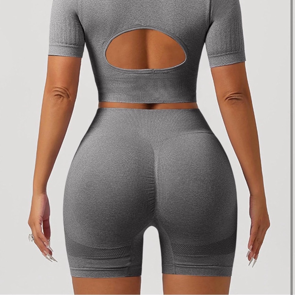 2piece active set - Picture 2 of 4